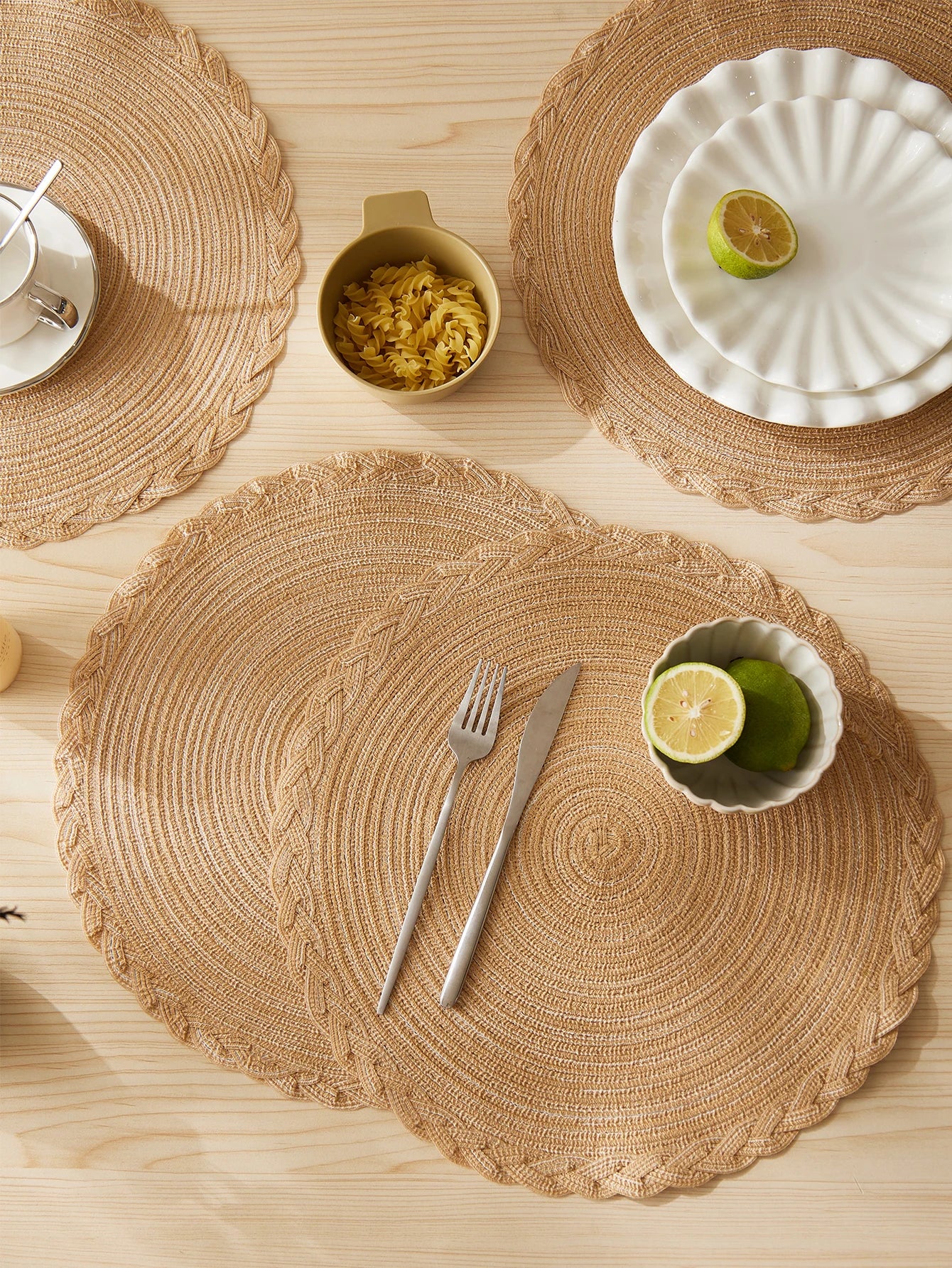 Cotton Woven Round Placemats - Set of 4